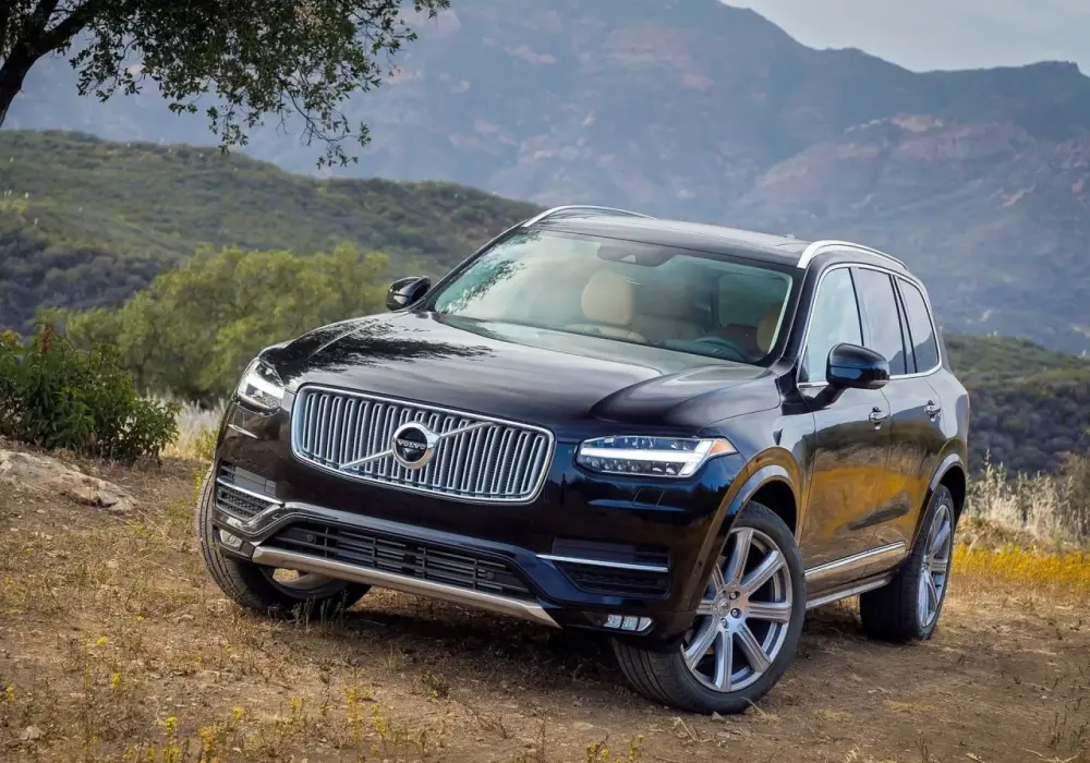 Volvo XC90 - Czy wciąż warto? Opinie, silniki, koszty, wady