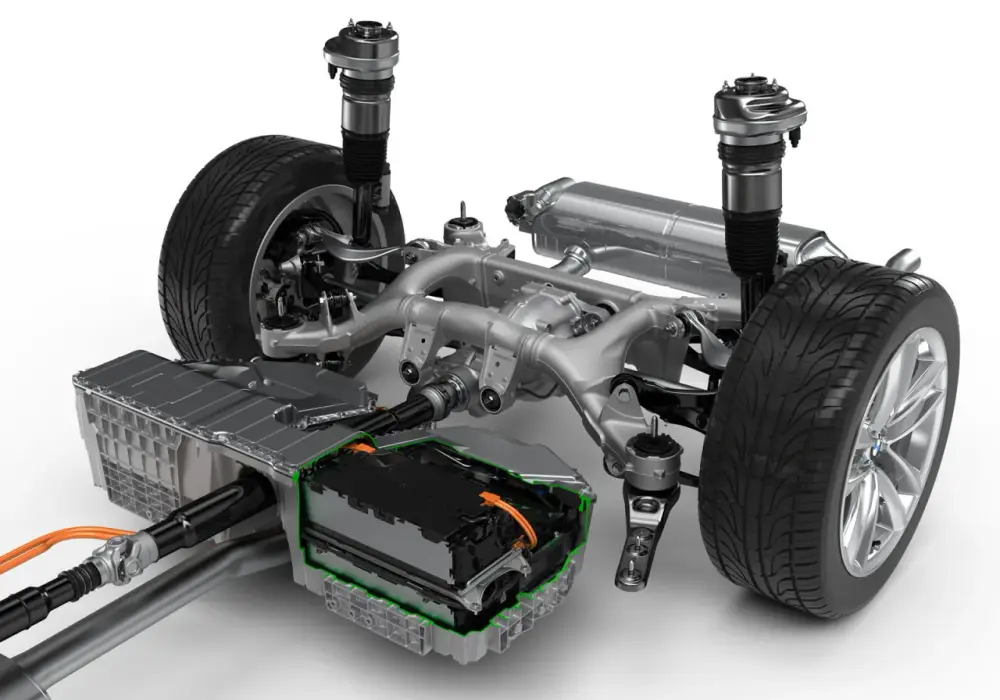 Napęd plug-in hybrid - Jak działa skrzynia biegów i cały układ?
