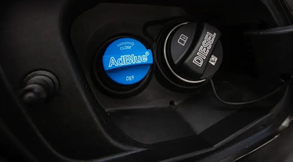 AdBlue co to? Poznaj fakty i uniknij kosztownych błędów!