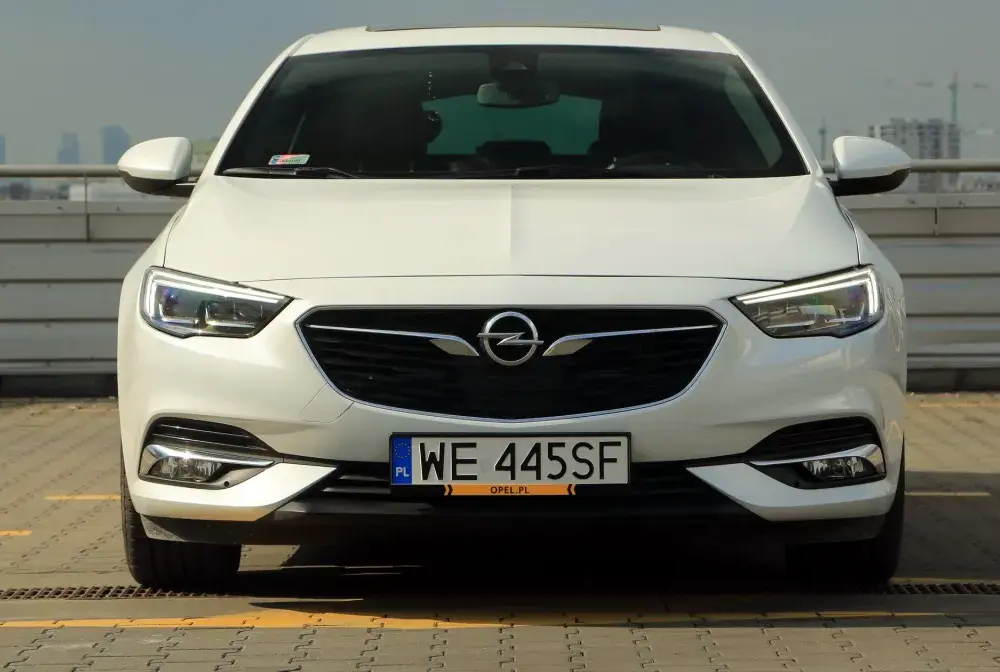 Opel Insignia 2.0 Turbo - Czy warto kupić? Poradnik.