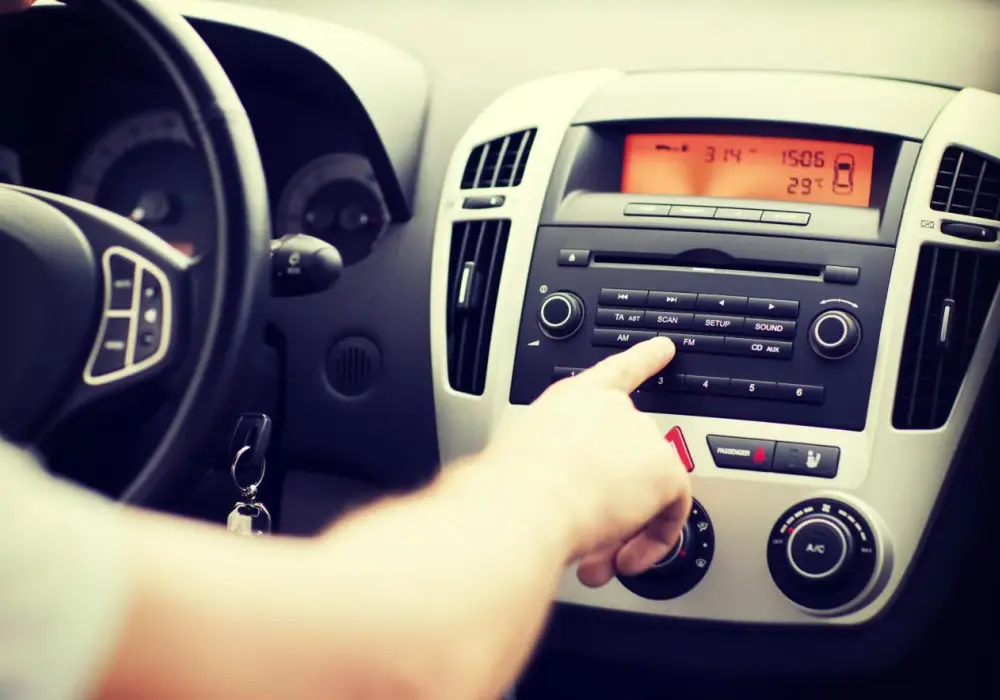 Jak podłączyć radio Pioneer przez ISO - schemat i kolory przewodów