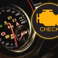 Kontrolka "Check Engine" świeci się na desce rozdzielczej. Dowiedz się, jak skasować błąd check engine bez komputera, gdy pojawi się ten symbol.