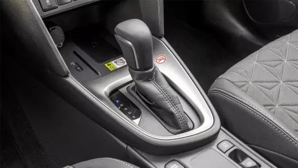 Napęd hybrydowy Toyoty i skrzynia e-CVT - Jak działają w praktyce?