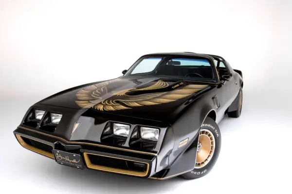 Pontiac Trans Am - legendarny muscle car. Który wybrać?
