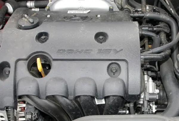 Silnik DOHC - jak działa i czy faktycznie jest lepszy od SOHC?