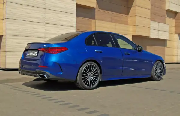 Mercedes C 300 - Czy to najlepszy kompromis w Klasie C?