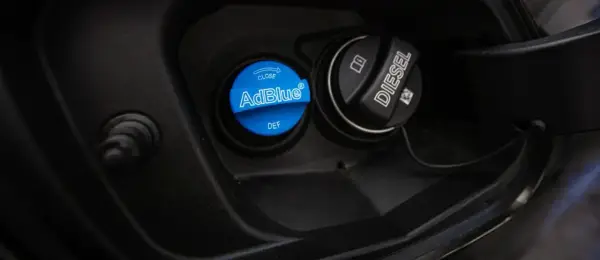 AdBlue co to? Poznaj fakty i uniknij kosztownych błędów!