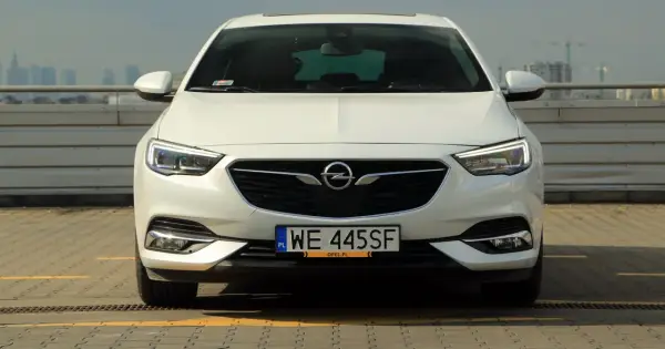 Opel Insignia 2.0 Turbo - Czy warto kupić? Poradnik.