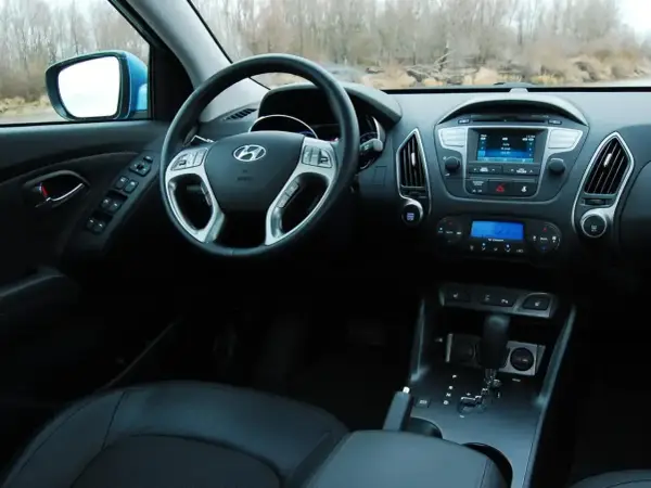 Hyundai ix35 2.0 benzyna - jakie akcesoria naprawdę się opłacają?
