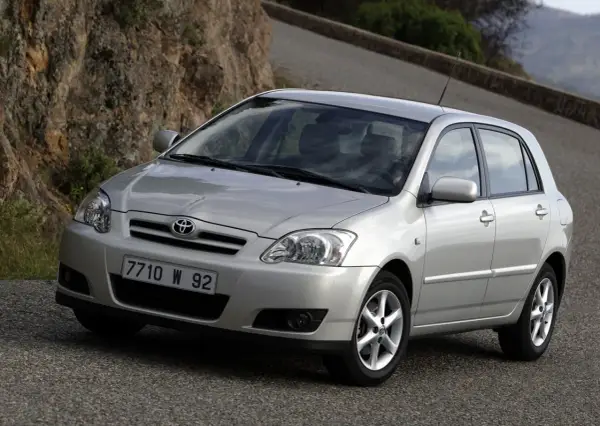Toyota Corolla E12 - Jaki silnik, na co uważać i ile kosztuje?